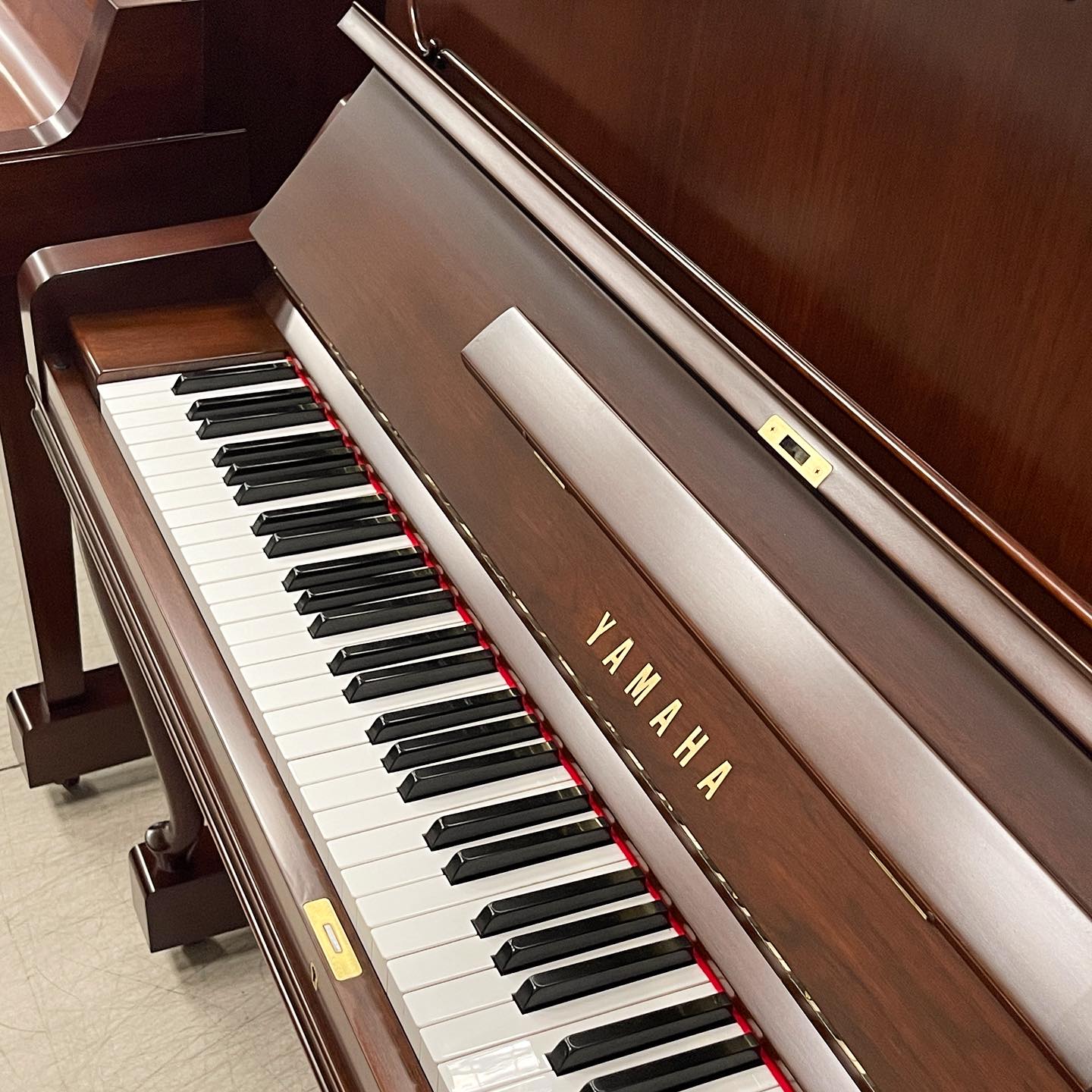 Đàn Piano Cơ Upright Yamaha WX106W - Qua Sử Dụng - Việt Music