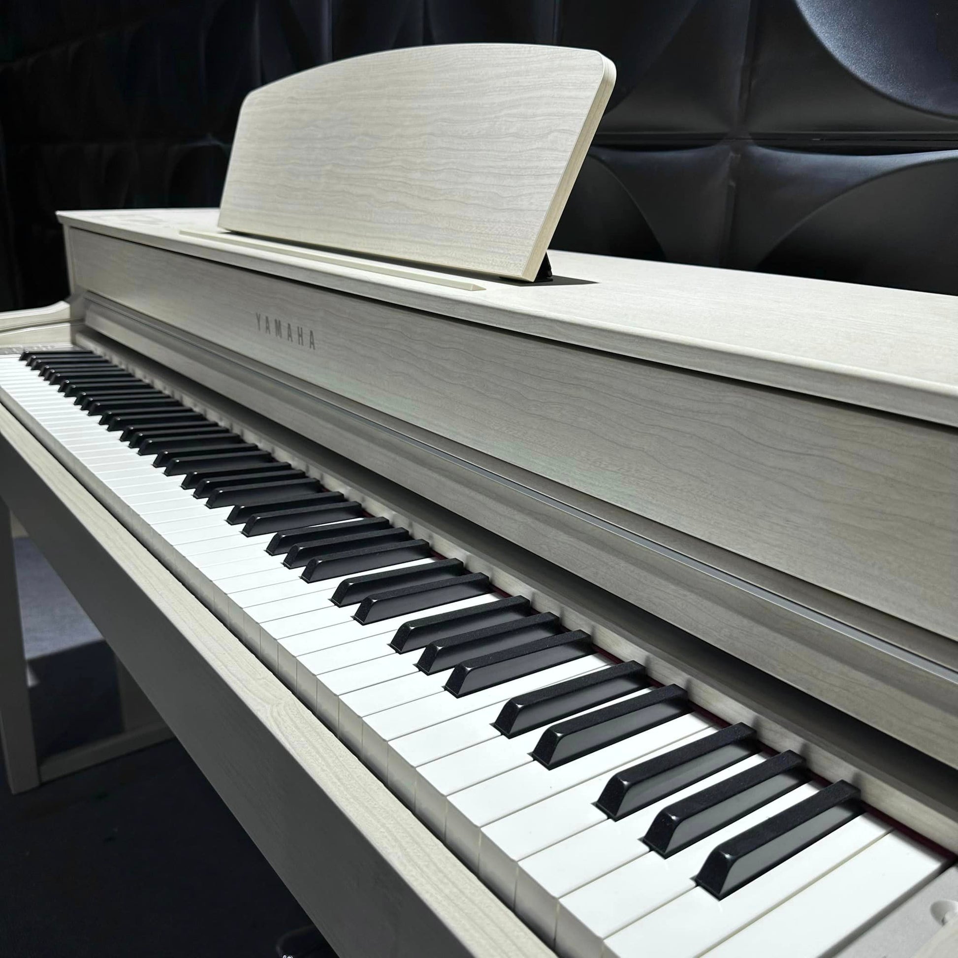 Đàn Piano Điện Yamaha CLP-635 - Clavinova - Qua Sử Dụng - Việt Music