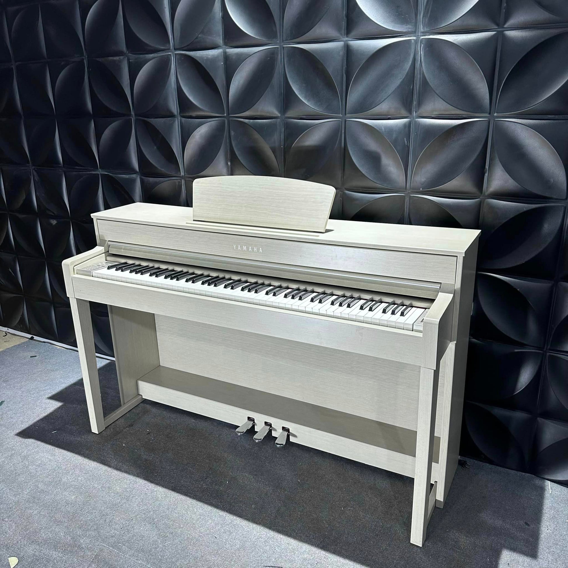 Đàn Piano Điện Yamaha CLP-635 - Clavinova - Qua Sử Dụng - Việt Music