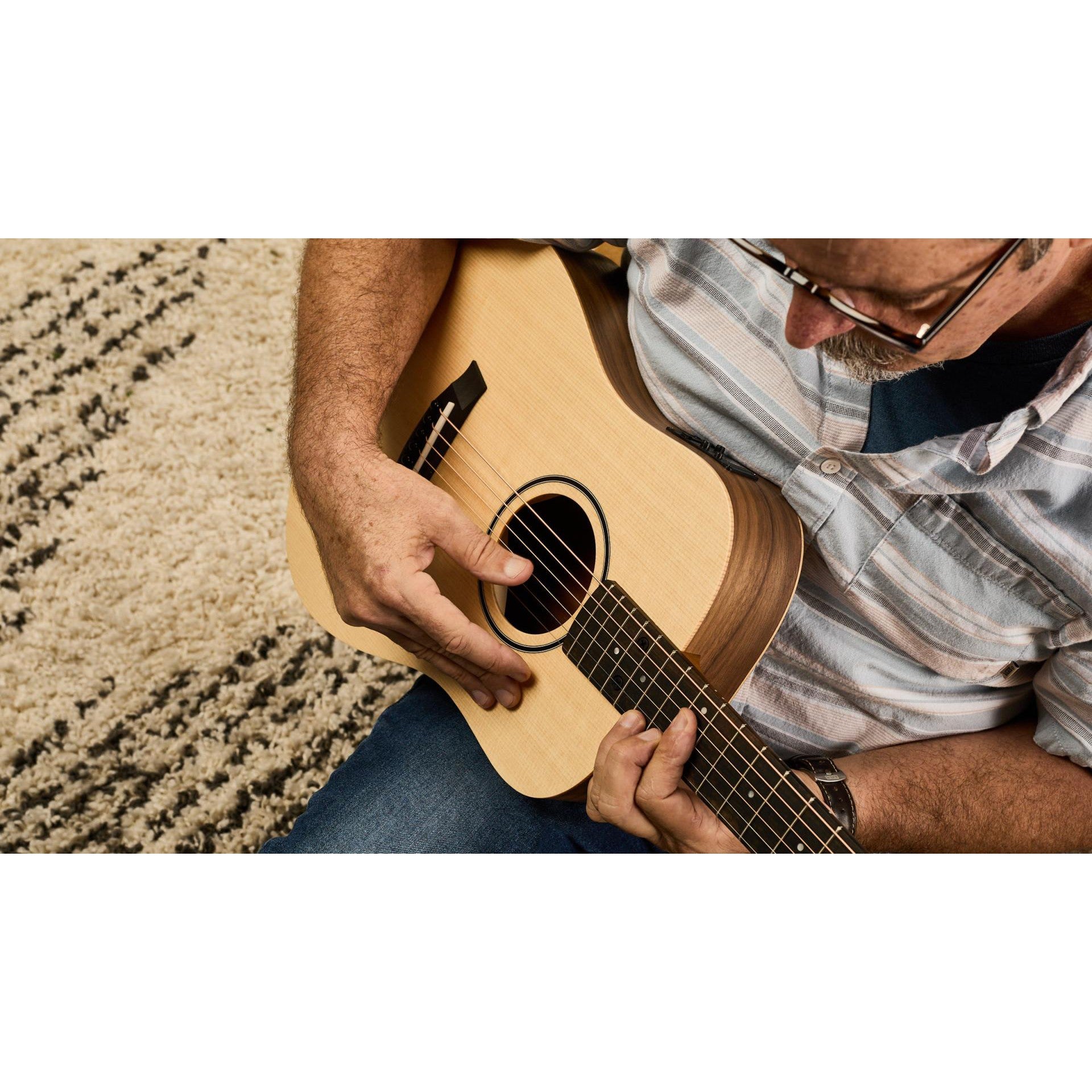 Đàn Guitar Acoustic Taylor BT1E - Baby Taylor - Việt Music