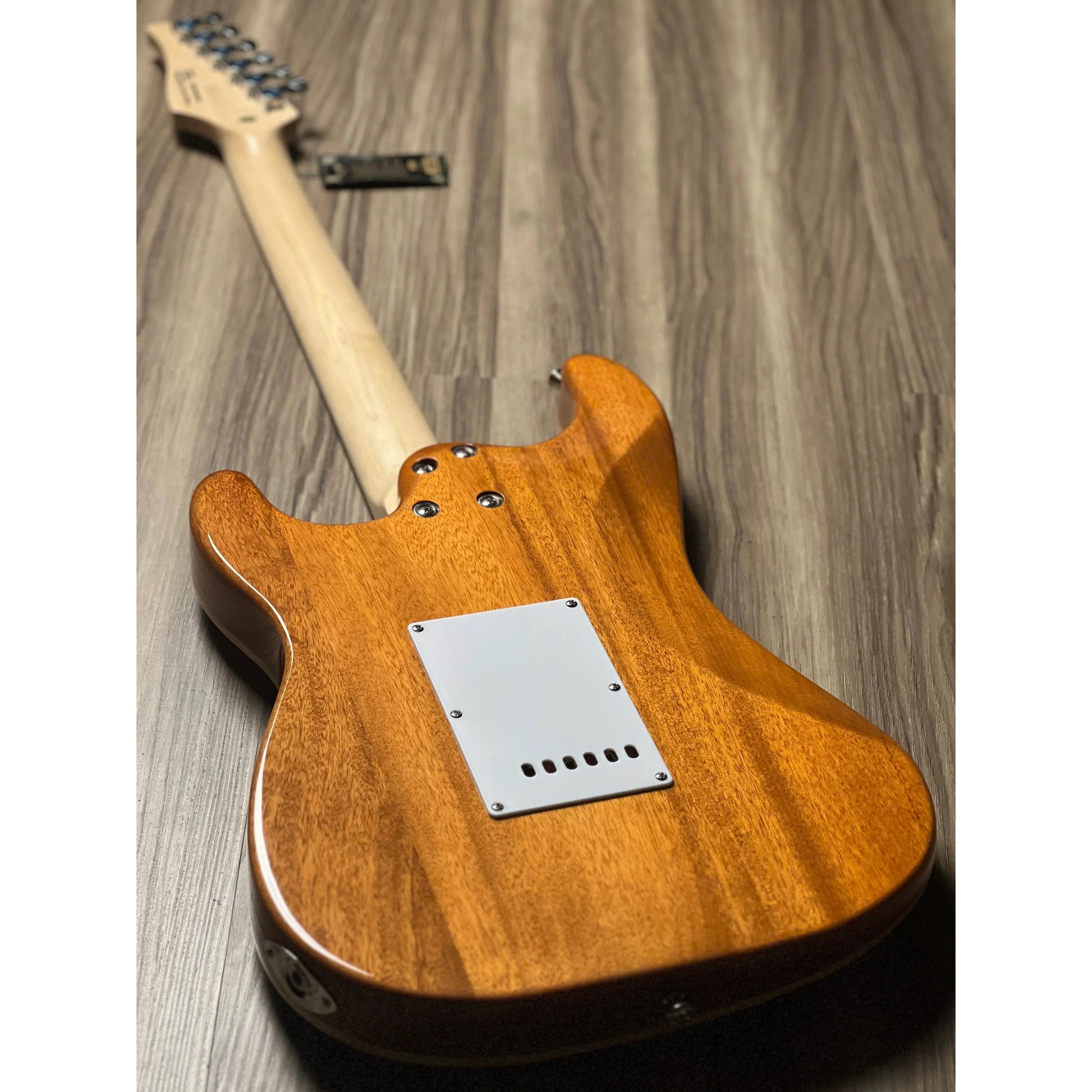 Đàn Guitar Điện Sqoe SEIB680 HSS, Maple Fingerboard - Việt Music