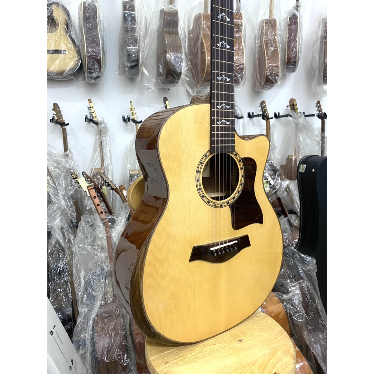 Đàn Guitar Ba Đờn T500 Acoustic - Việt Music