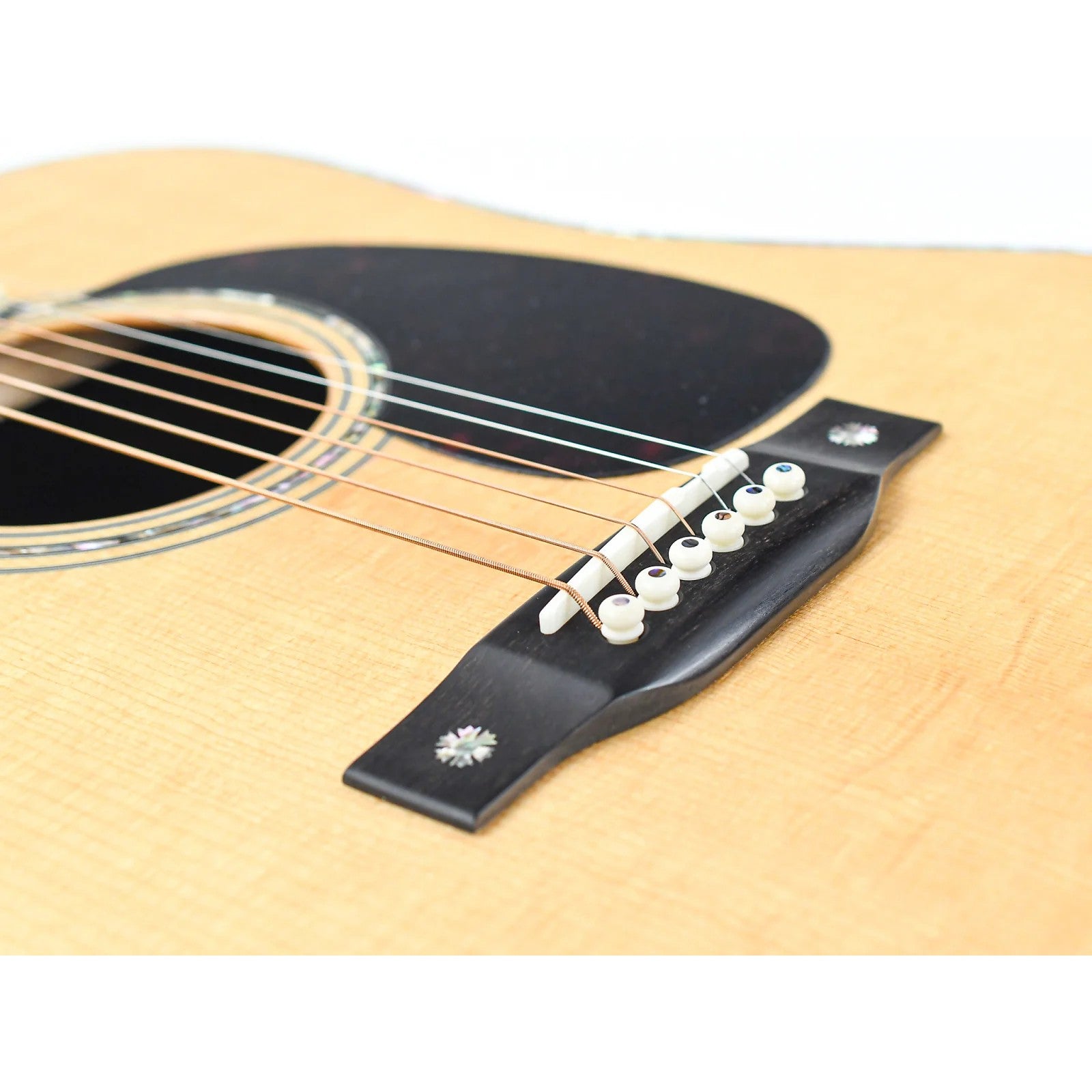 Đàn Guitar Acoustic Eastman Traditional Series E40D Dreadnought - Việt Music