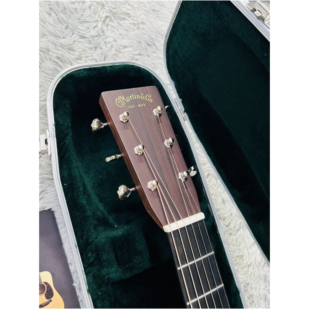 Đàn Guitar Martin Standard Series D-28 2022 Acoustic w/Case - Qua Sử Dụng - Việt Music