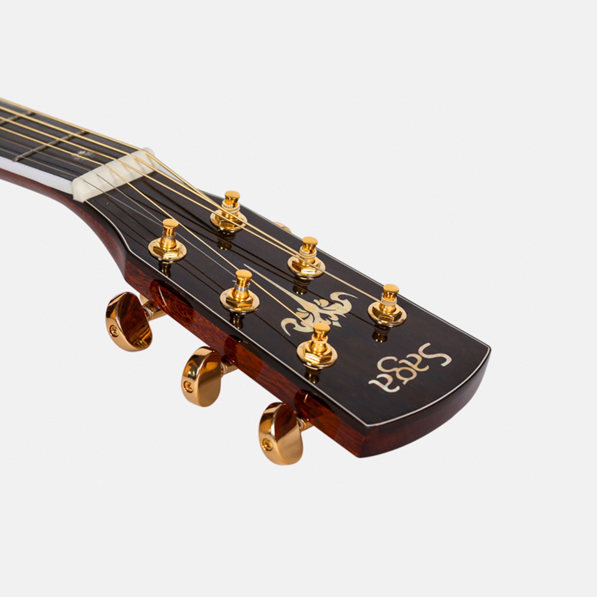 Đàn Guitar Acoustic Saga SL55C - Việt Music