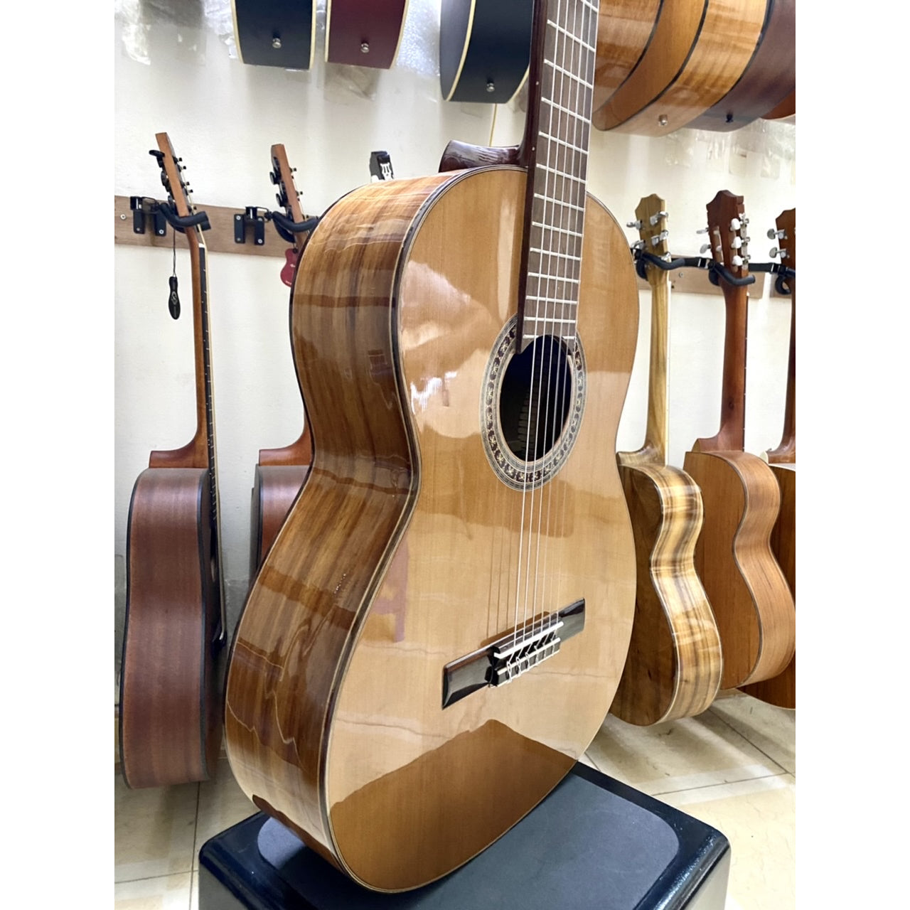 Đàn Guitar Ba Đờn C550D Classic Gỗ Điệp - Việt Music