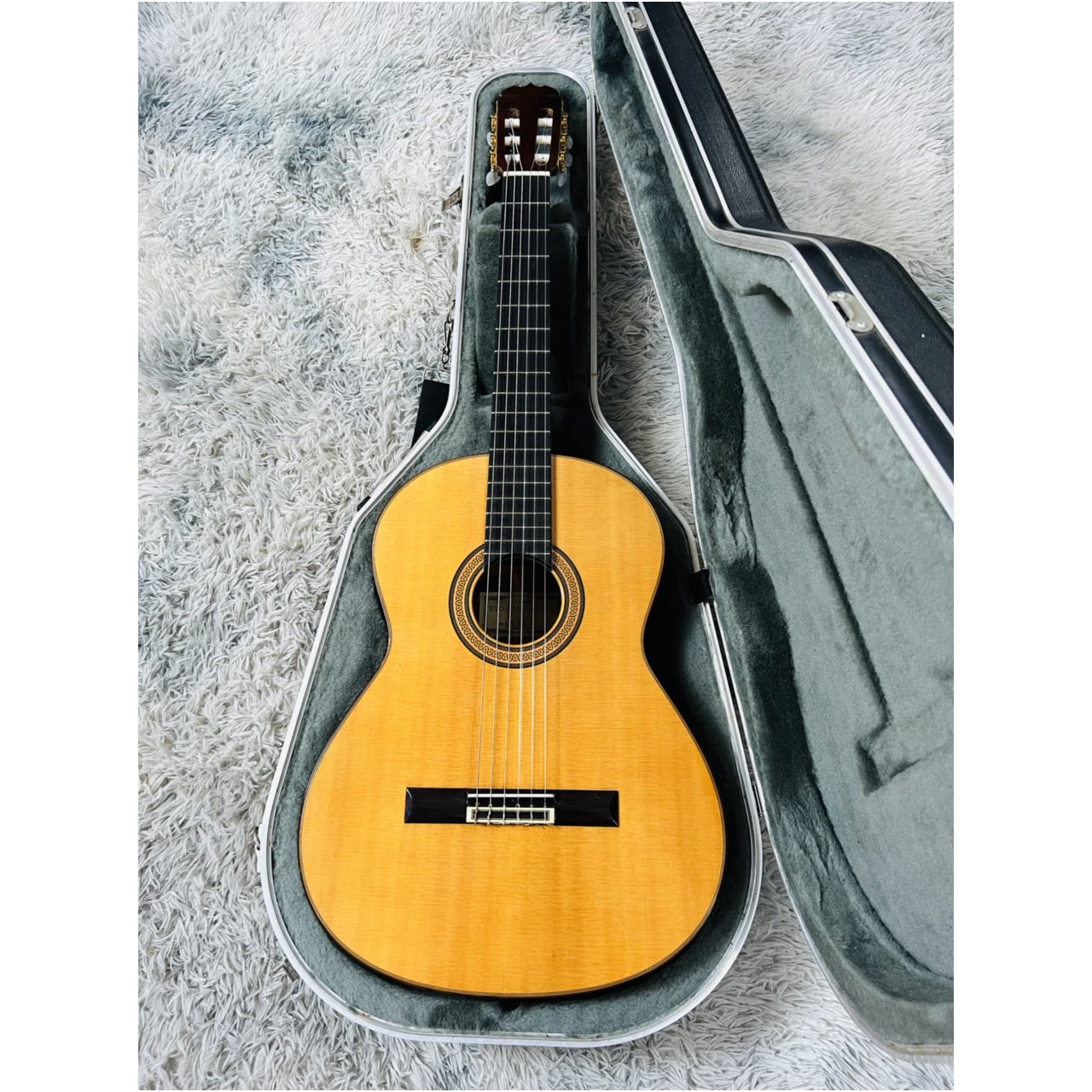 Đàn Guitar Classic Matsuoka M150 (Tem Không Chữ Ký) - Qua Sử Dụng - Việt Music