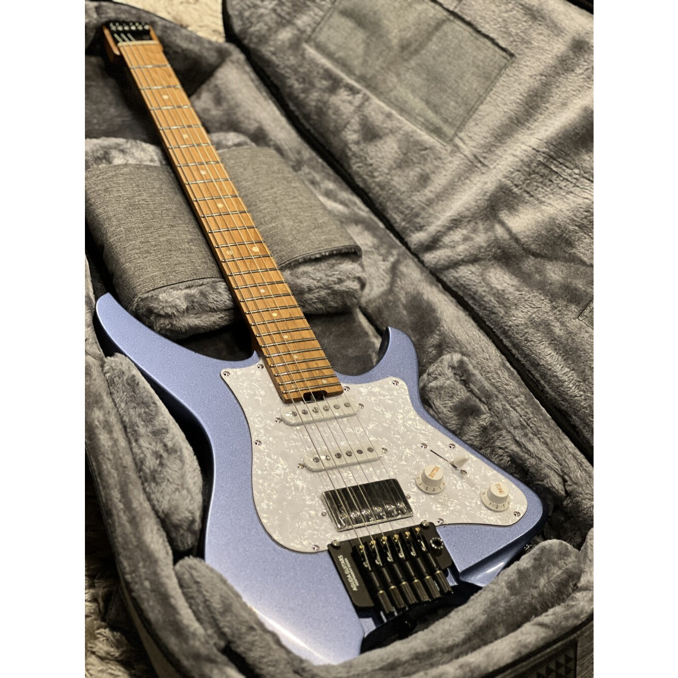 Đàn Guitar Điện Aguda Music Boy Pro Ice Blue Metallic - Việt Music