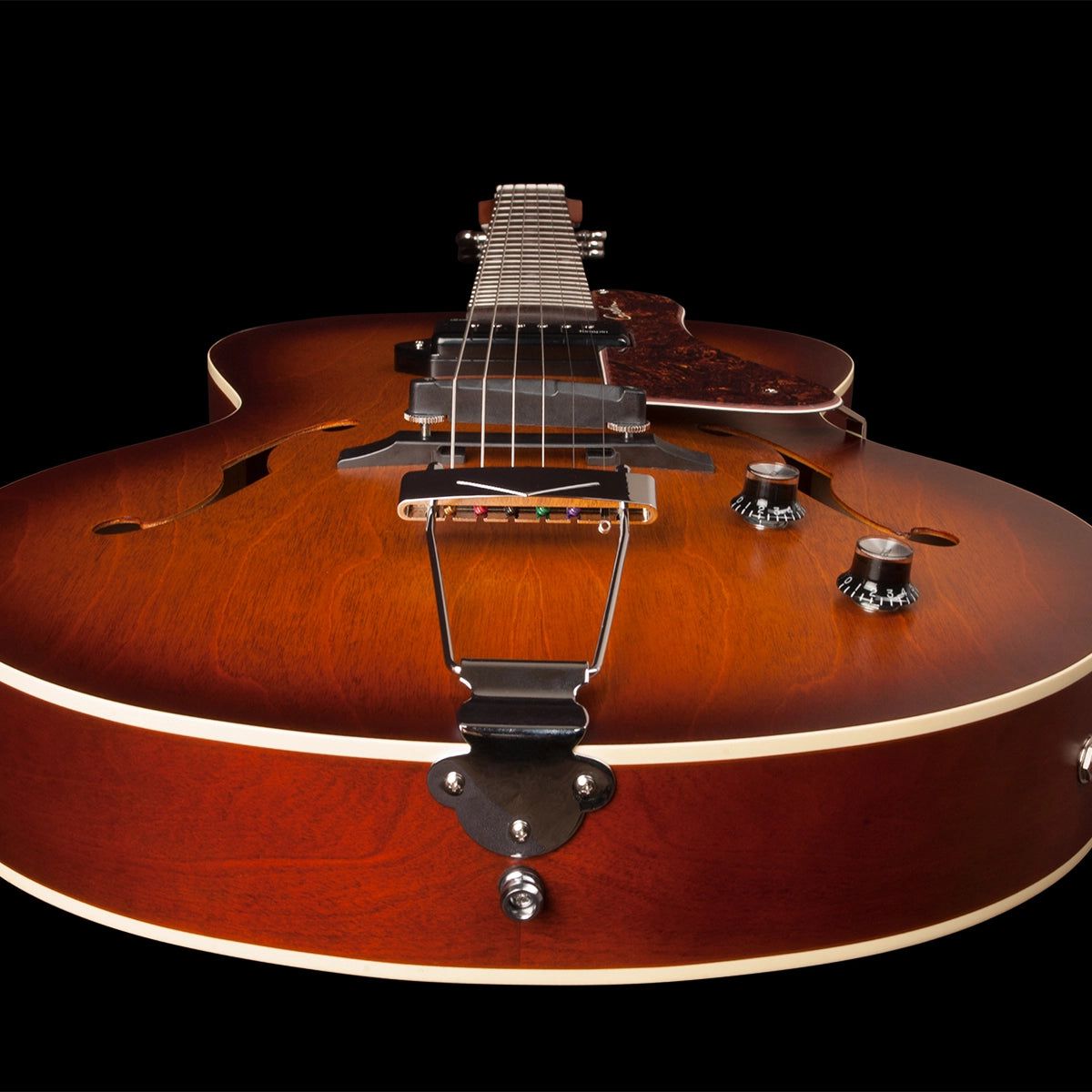 Đàn Guitar Điện Godin 5th Avenue Kingpin P90 Cognac Burst - Việt Music