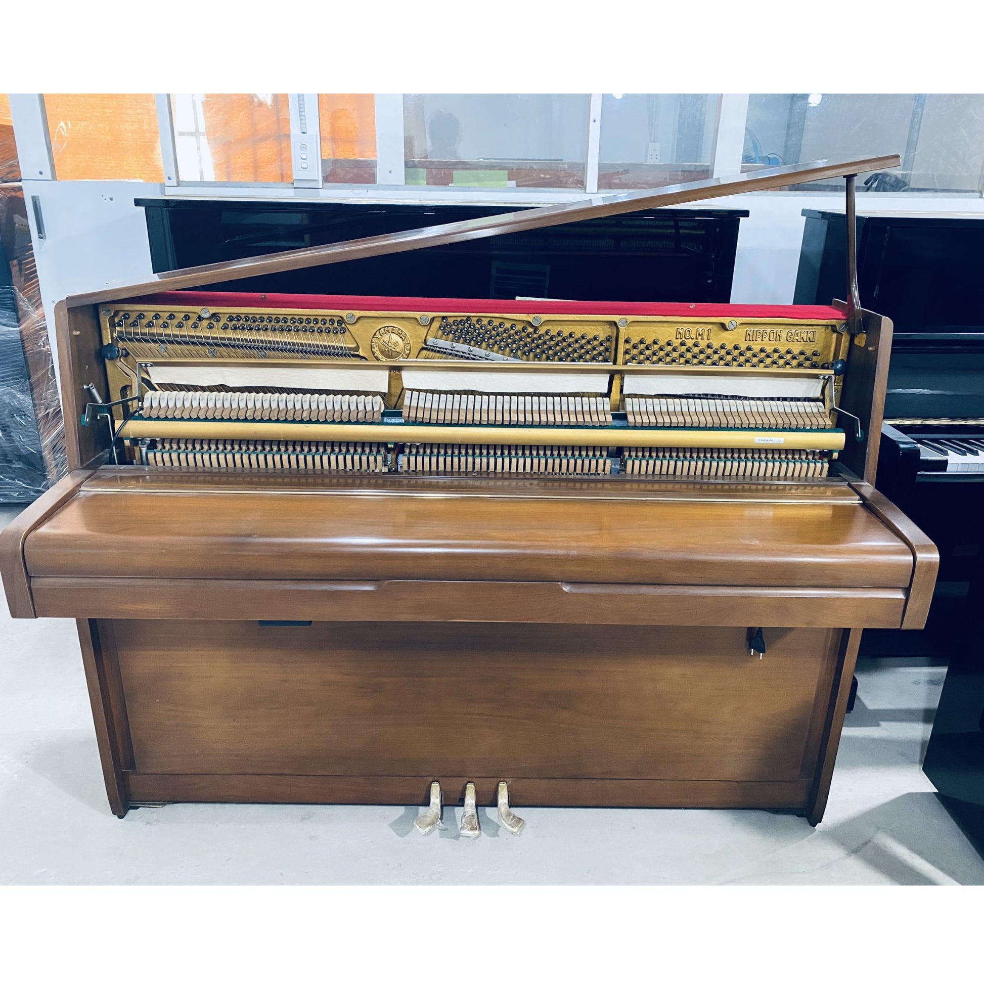 Đàn Piano Cơ Upright Yamaha M1A Walnut - Qua Sử Dụng - Việt Music