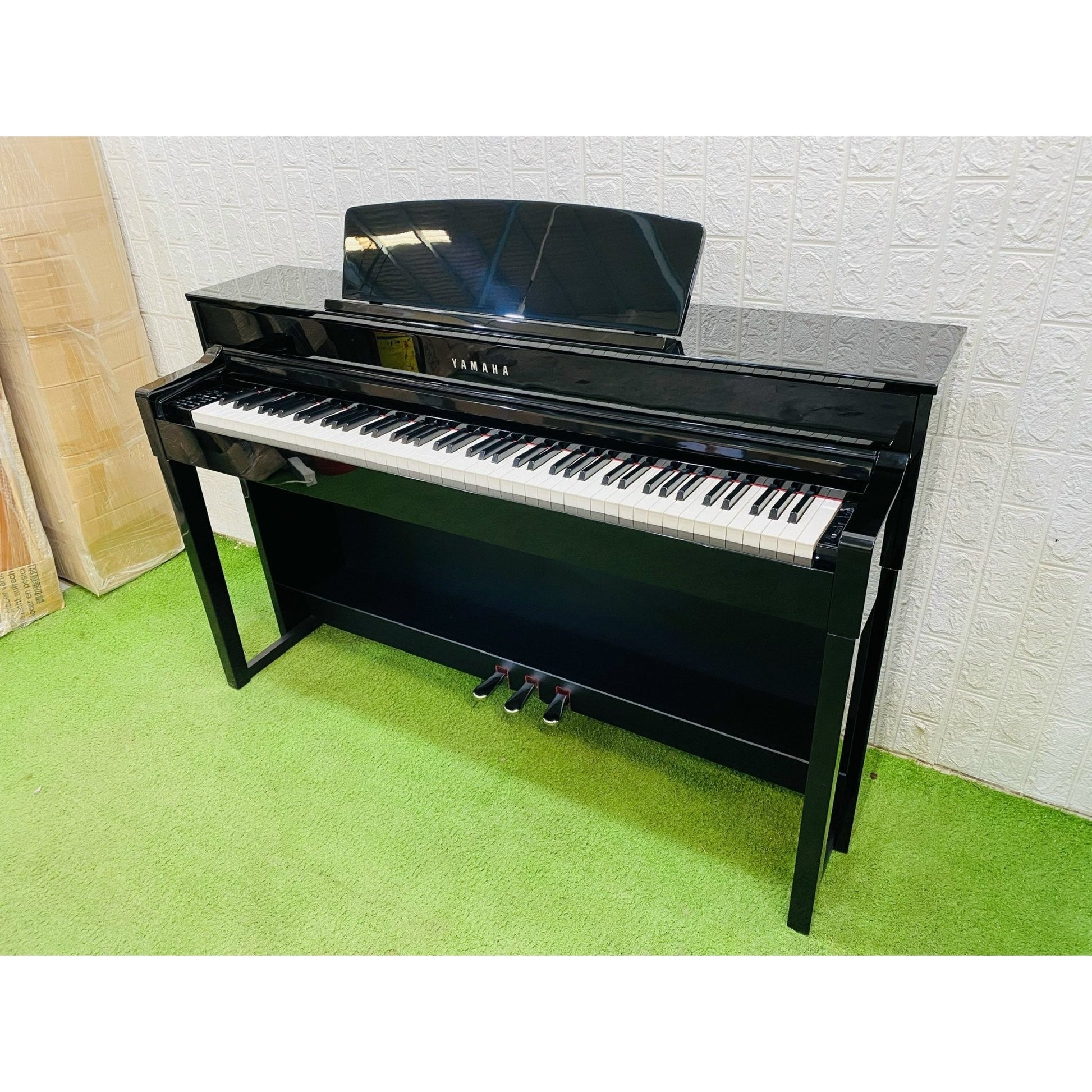 Đàn Piano Điện Yamaha CLP575 - Qua Sử Dụng - Việt Music