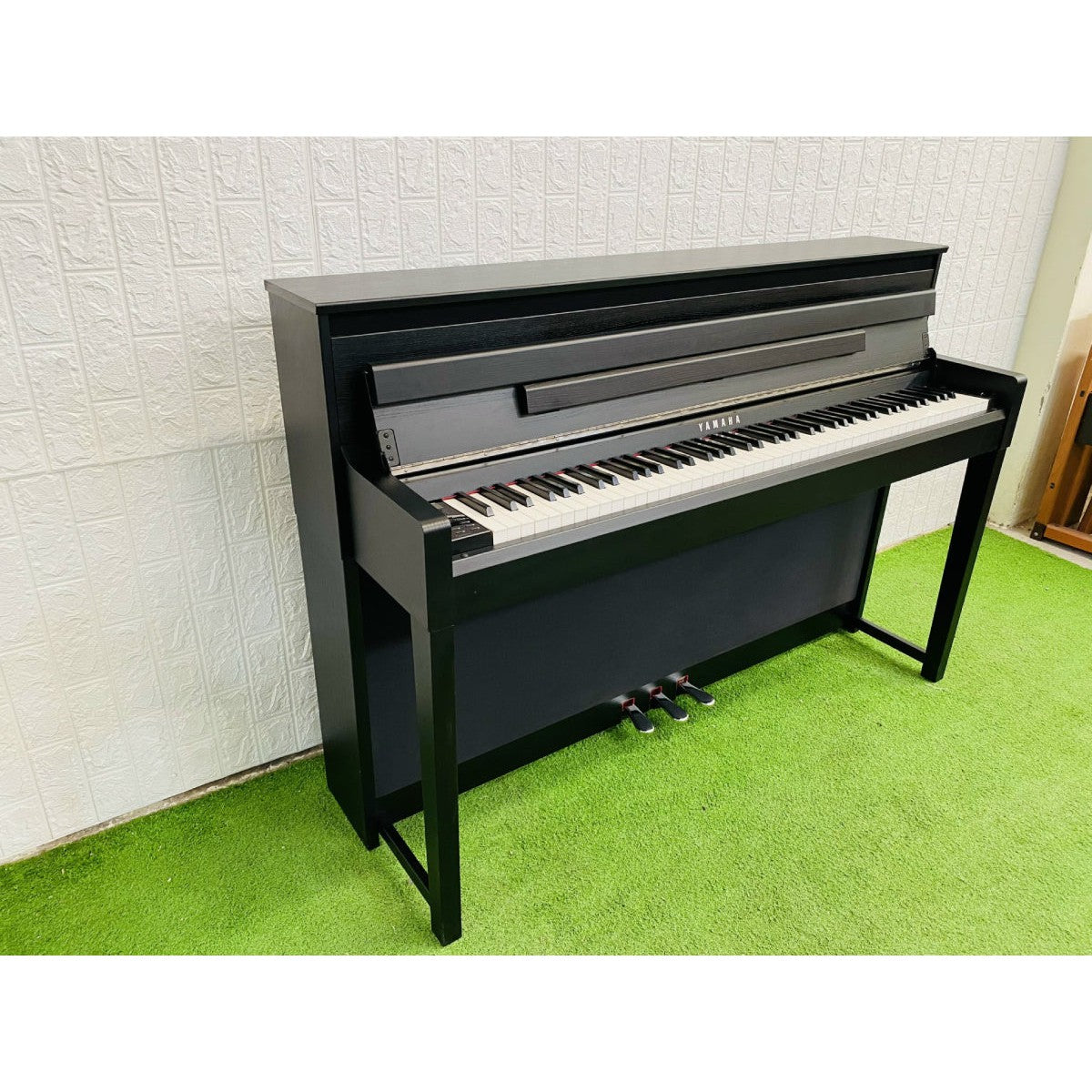 Đàn Piano Điện Yamaha CLP-585B - Clavinova - Qua Sử Dụng - Việt Music