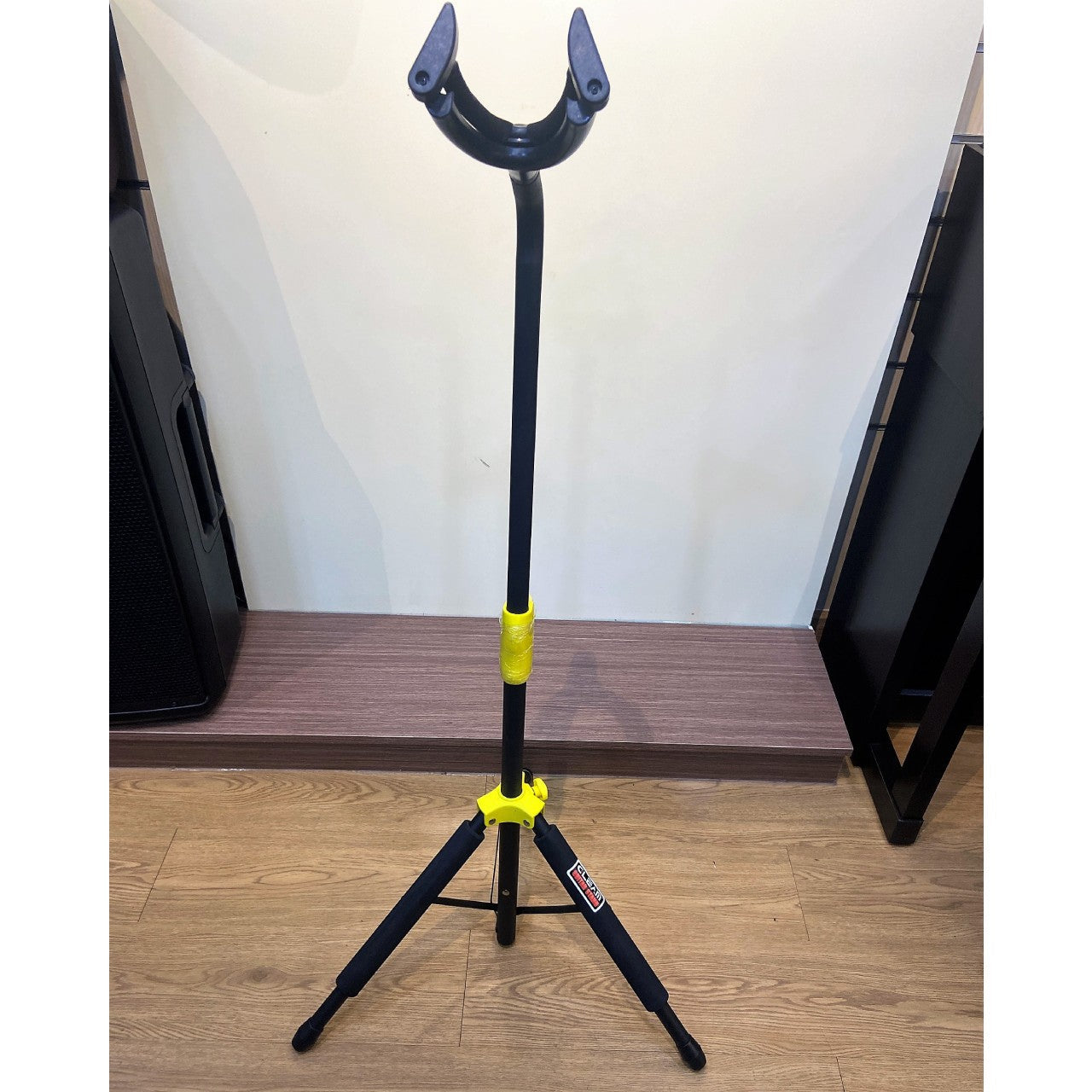 Giá Để Đàn Guitar Chữ Y Gleam Guitar Stand Q/GLM 002-2017 - Việt Music