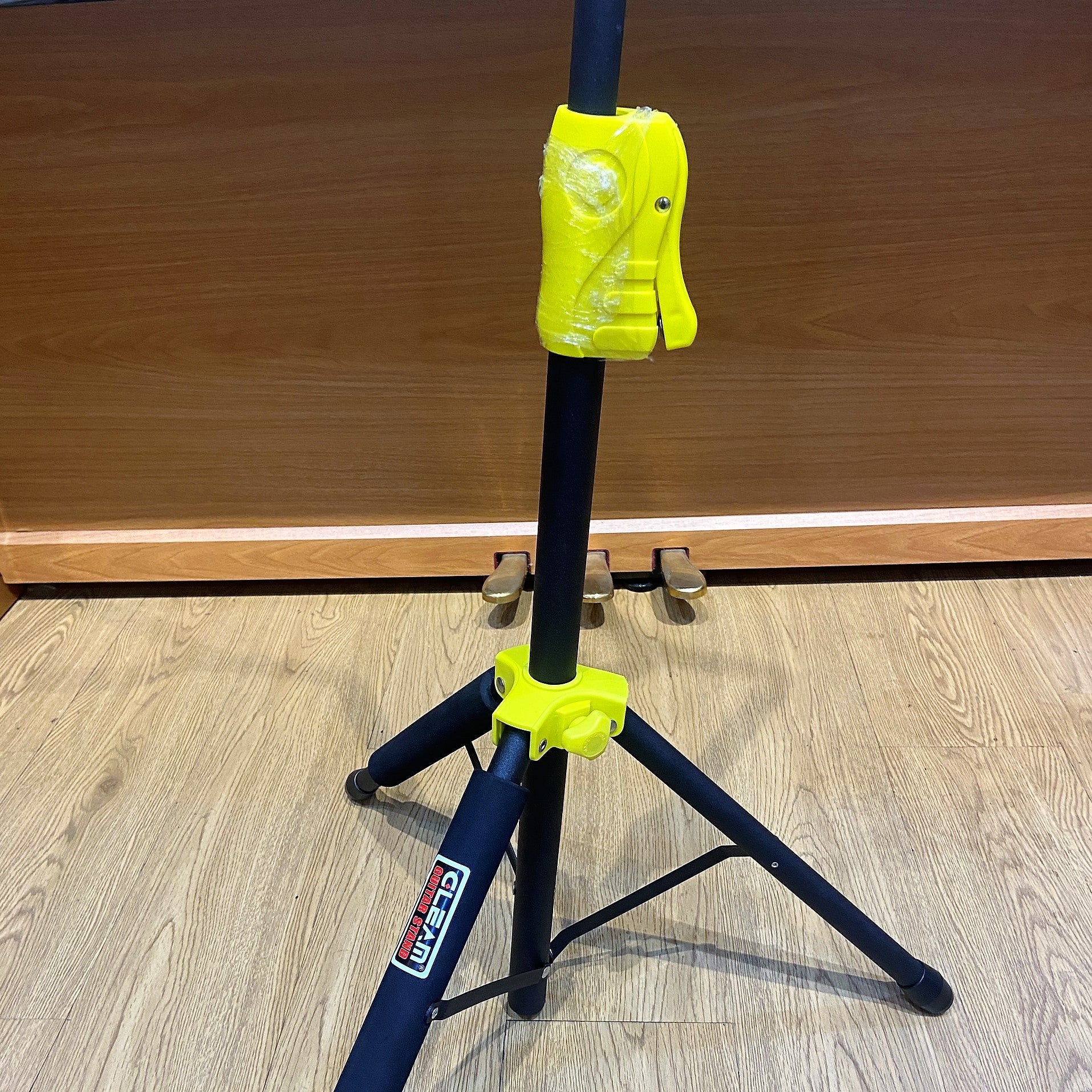 Giá Để Đàn Guitar Chữ Y Gleam Guitar Stand Q/GLM 002-2017 - Việt Music