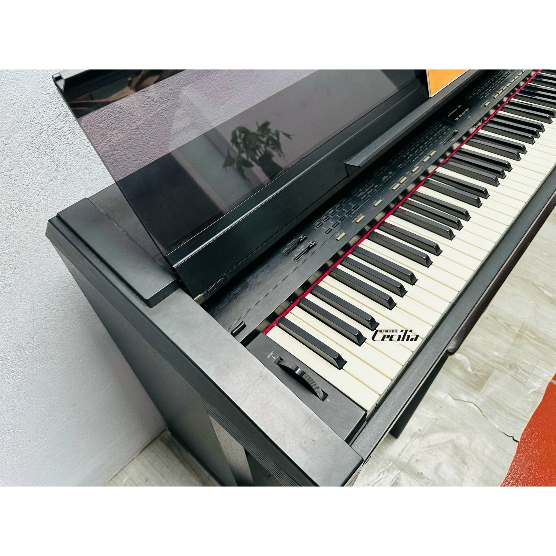 Đàn Piano Điện Roland KR-3000 - Qua Sử Dụng - Việt Music