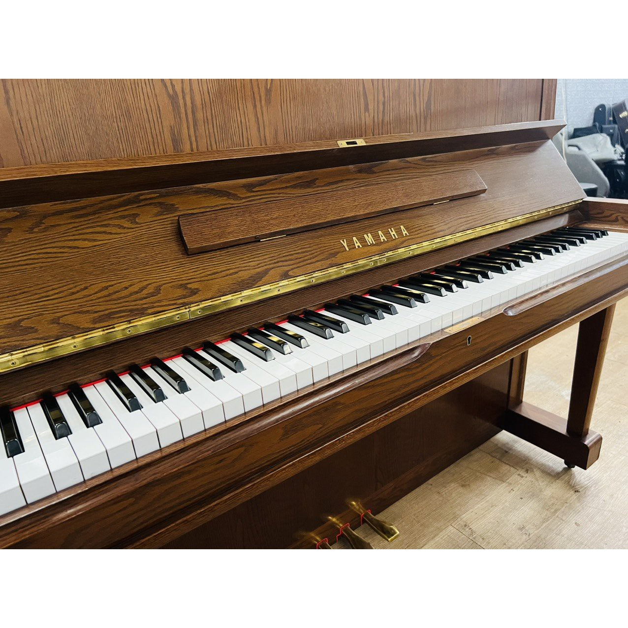 Đàn Piano Cơ Upright Yamaha W105 - Qua Sử Dụng - Việt Music